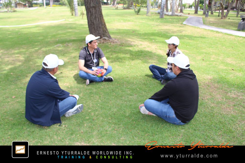 Debriefing Balls para Team Building con Ernesto Yturralde